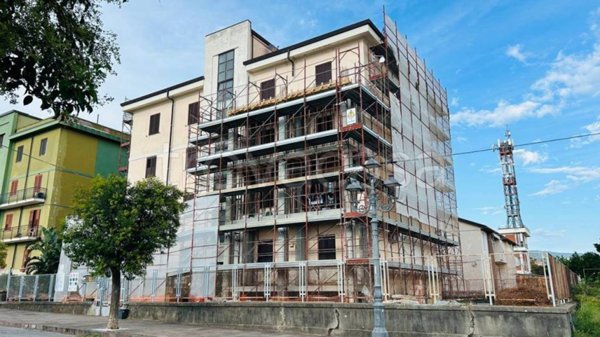 appartamento in vendita a Lamezia Terme in zona Sambiase
