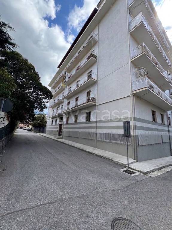appartamento in vendita a Lamezia Terme in zona Nicastro