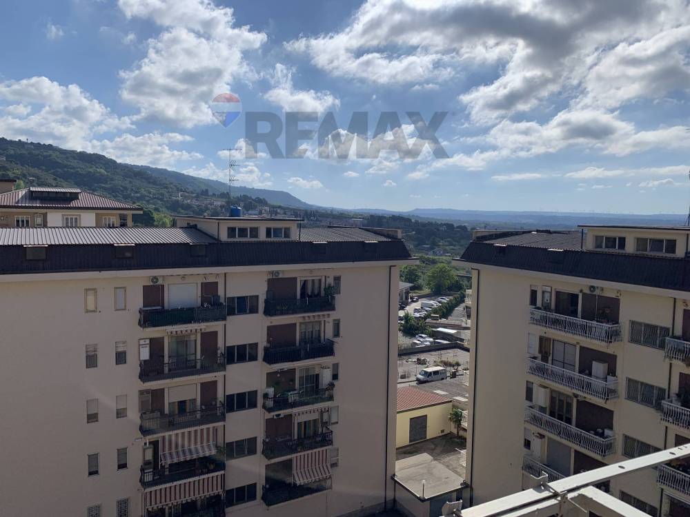 appartamento in vendita a Lamezia Terme in zona Nicastro