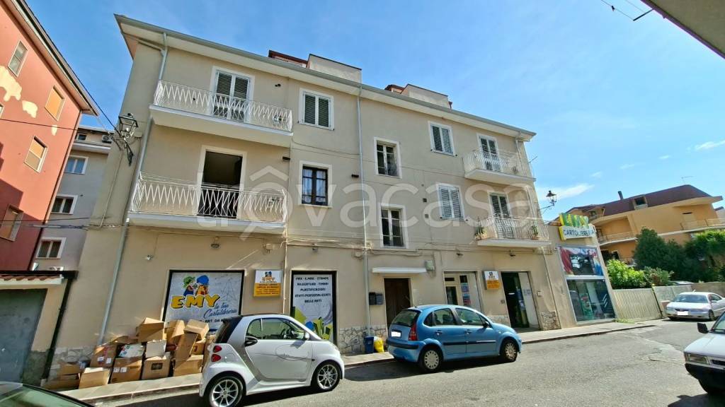 appartamento in vendita a Lamezia Terme in zona Sambiase