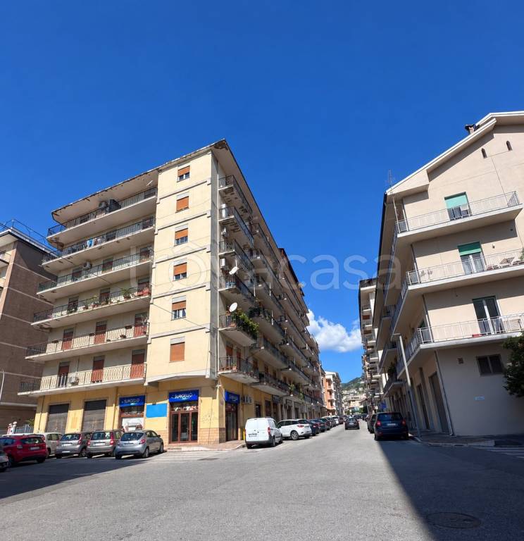 appartamento in vendita a Lamezia Terme in zona Nicastro