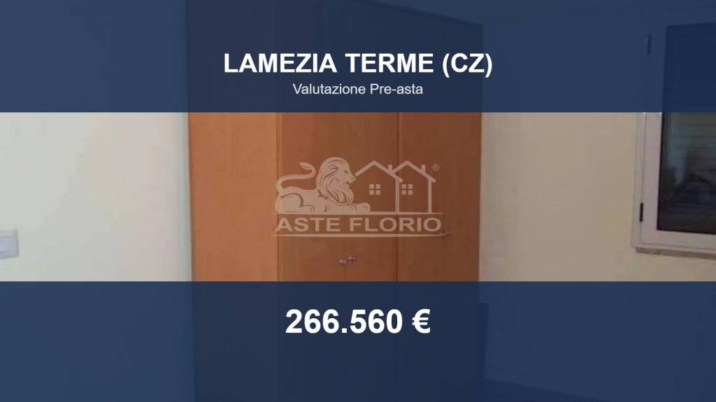 locale commerciale in vendita a Lamezia Terme in zona San Pietro Lametino