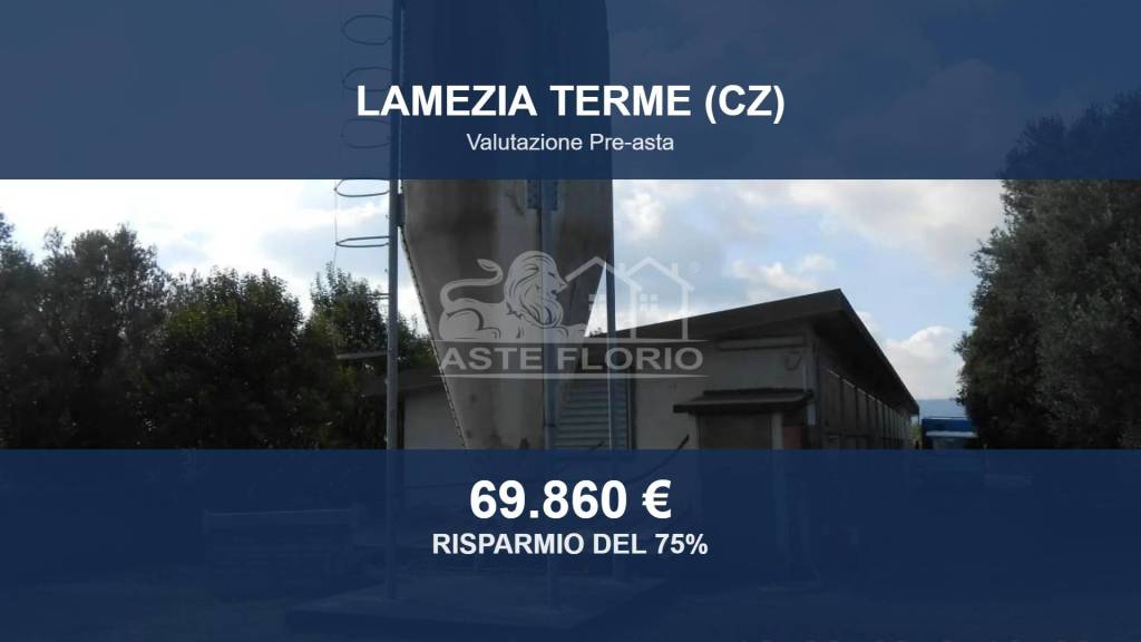 locale commerciale in vendita a Lamezia Terme in zona Magolà