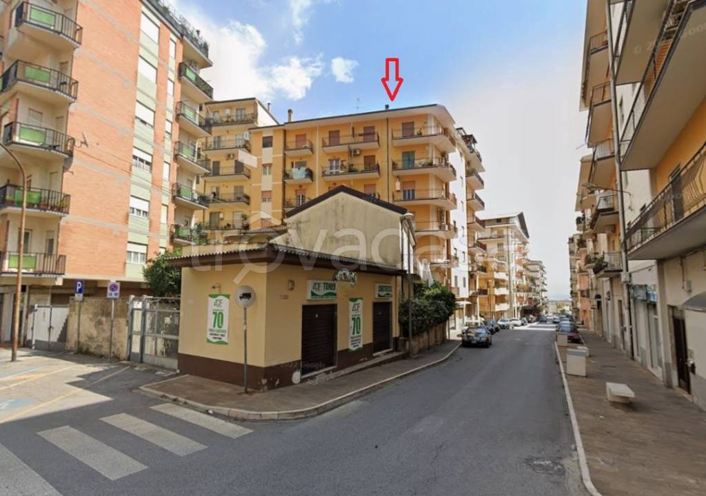 appartamento in vendita a Lamezia Terme in zona Nicastro