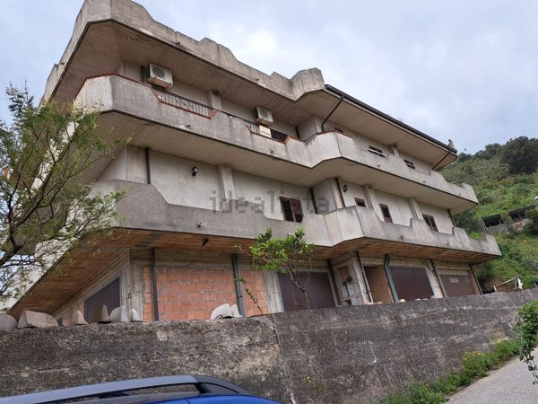 appartamento in vendita ad Antonimina in zona Tre Arie