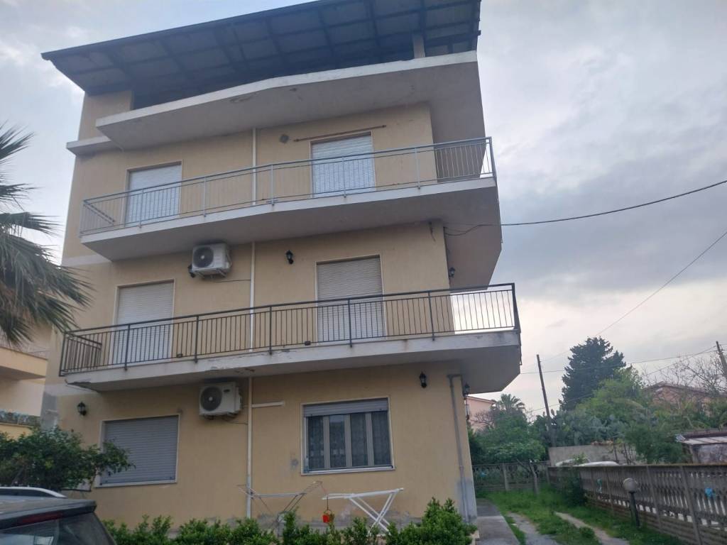 appartamento in vendita ad Ardore