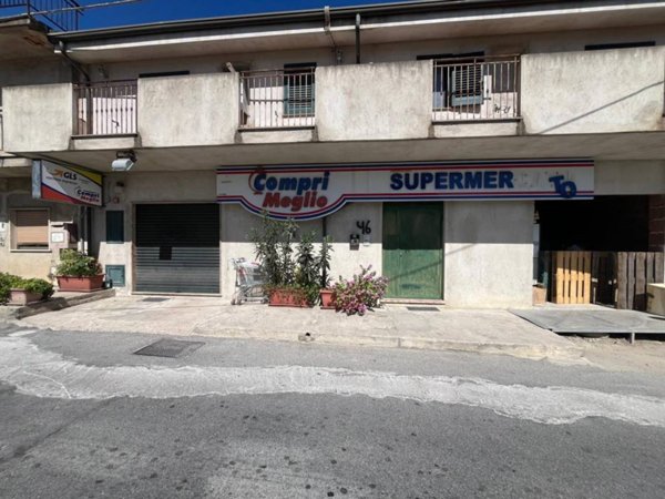 negozio in vendita ad Ardore