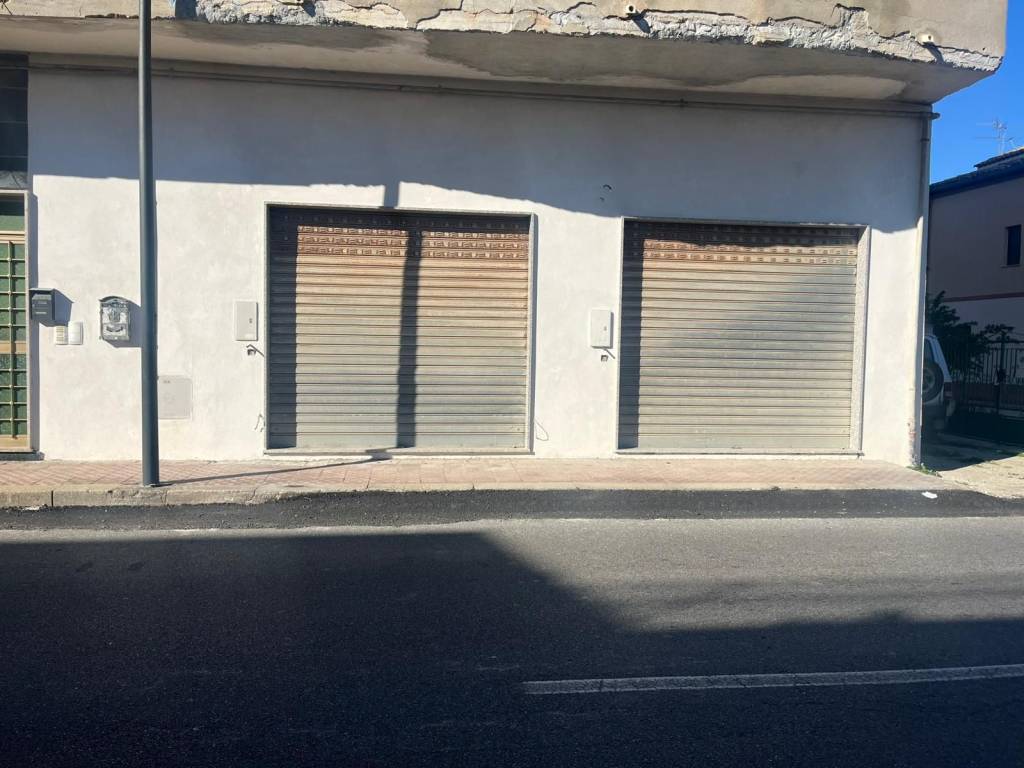 negozio in vendita ad Ardore