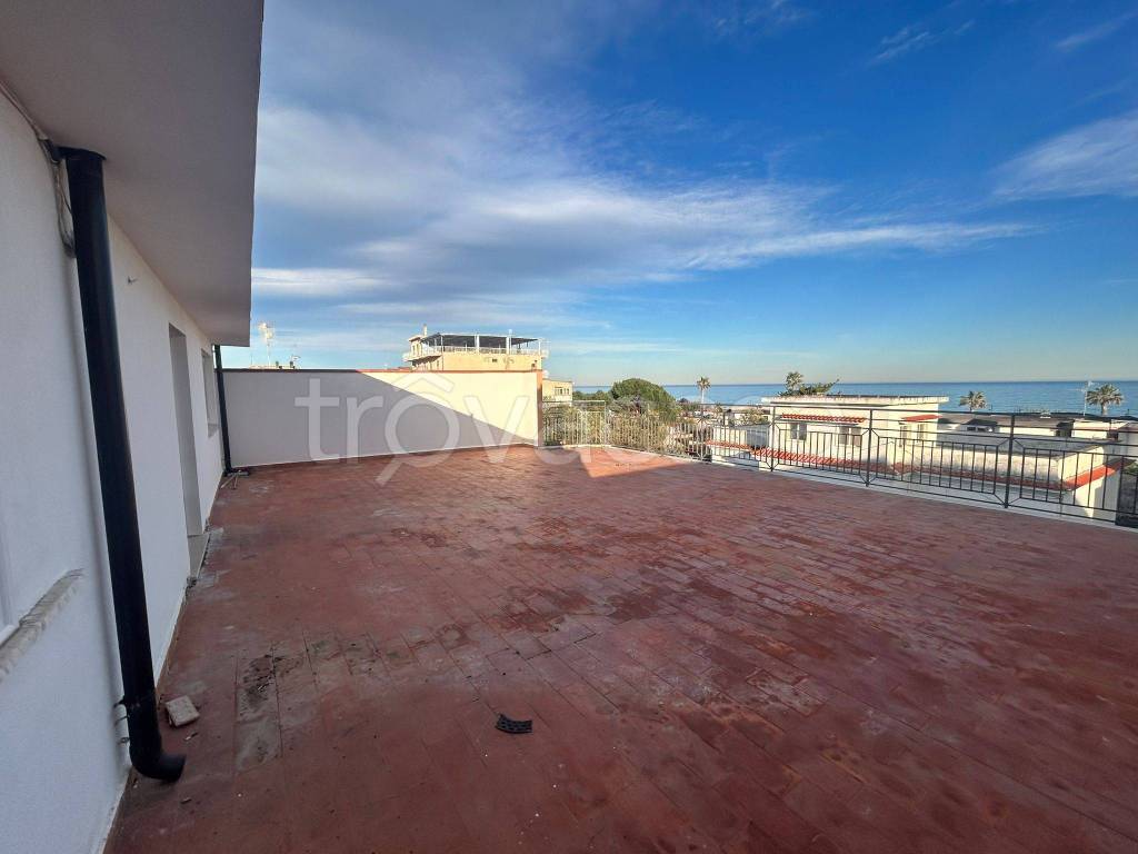 appartamento in vendita ad Ardore