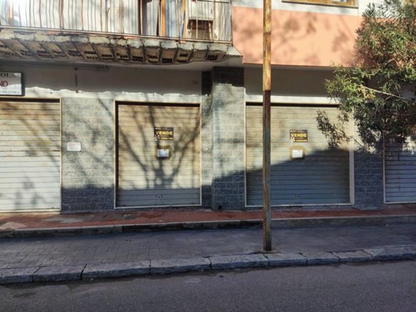 negozio in vendita ad Ardore