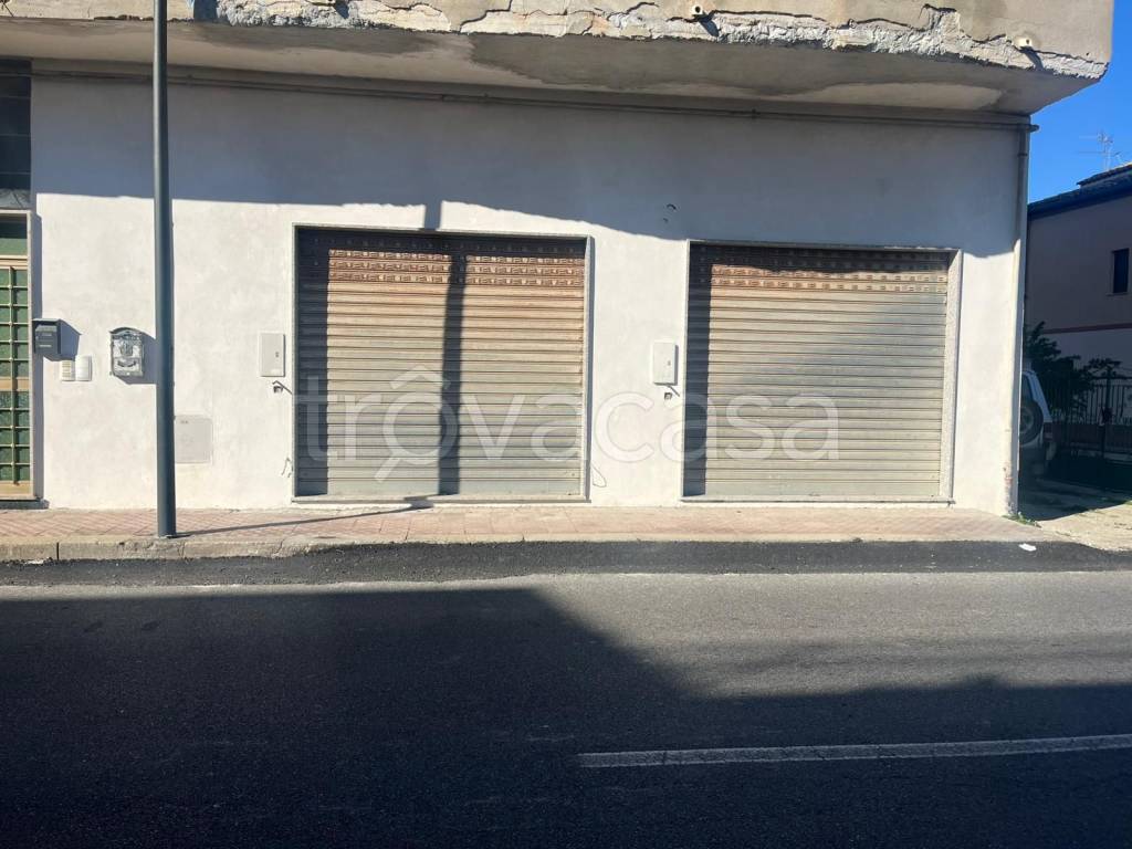 negozio in vendita ad Ardore