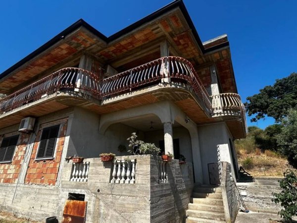 casa indipendente in vendita ad Ardore