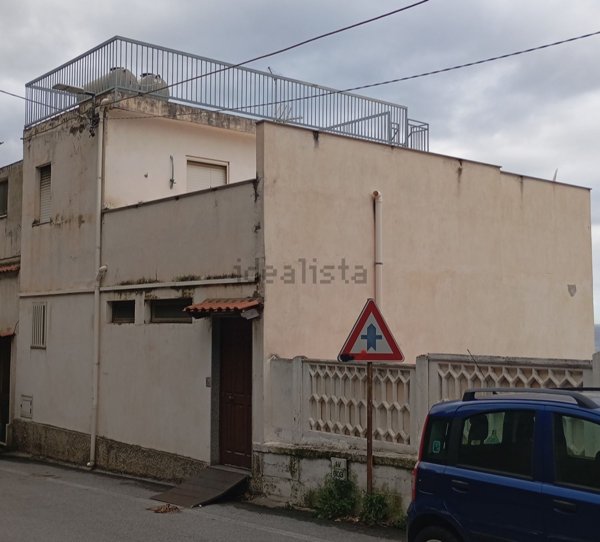 casa indipendente in vendita a Bagnara Calabra