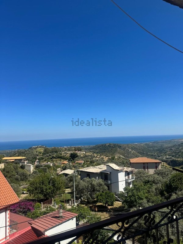 casa indipendente in vendita a Benestare