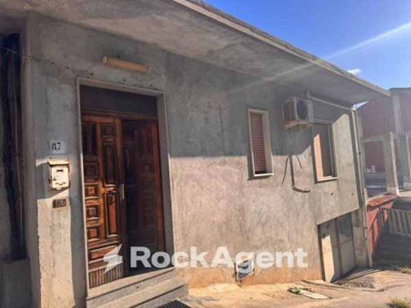 casa indipendente in vendita a Benestare