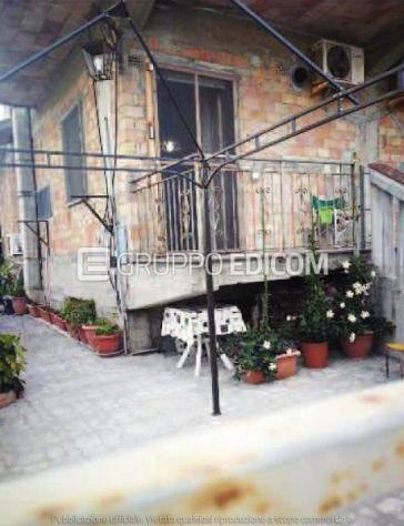 casa indipendente in vendita a Bianco