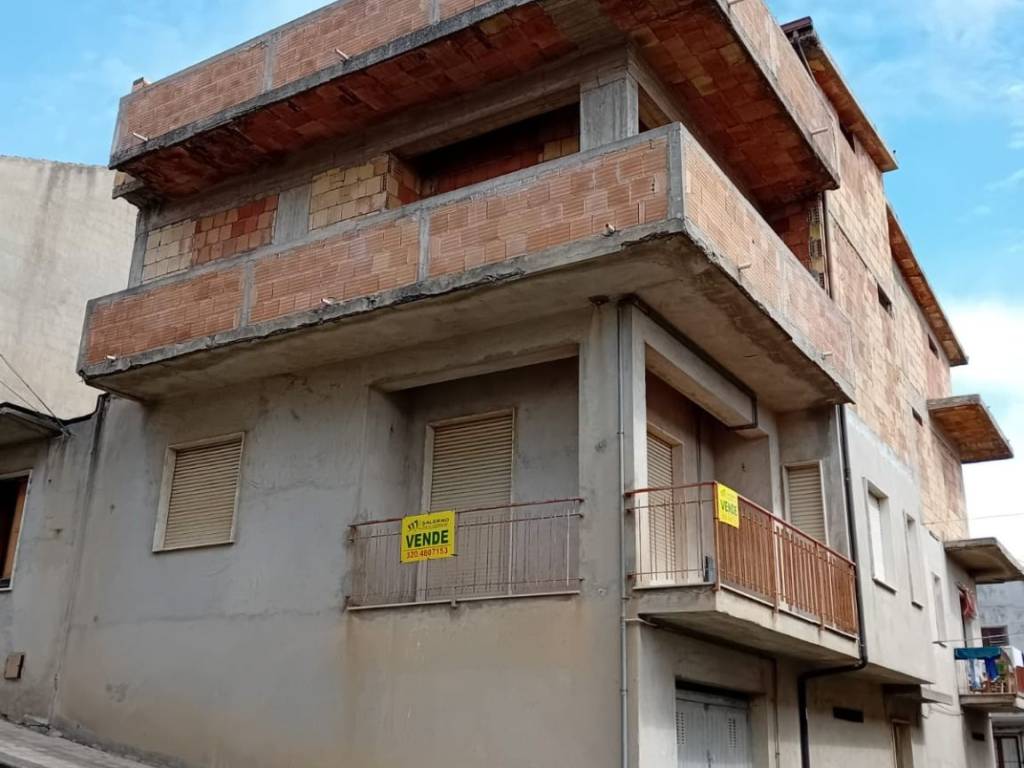intera palazzina in vendita a Bianco