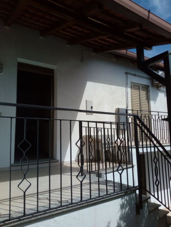 casa indipendente in vendita a Bianco