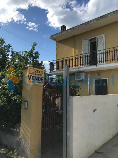 casa indipendente in vendita a Bovalino in zona Bosco Sant'Ippolito