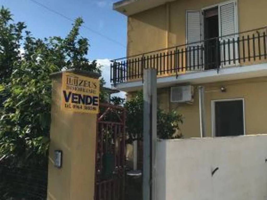 casa indipendente in vendita a Bovalino in zona Bosco Sant'Ippolito