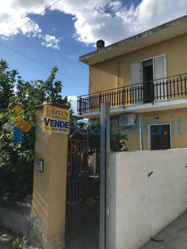 casa indipendente in vendita a Bovalino