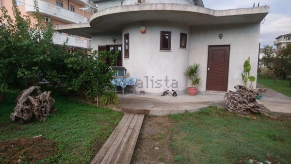 casa indipendente in vendita a Bovalino