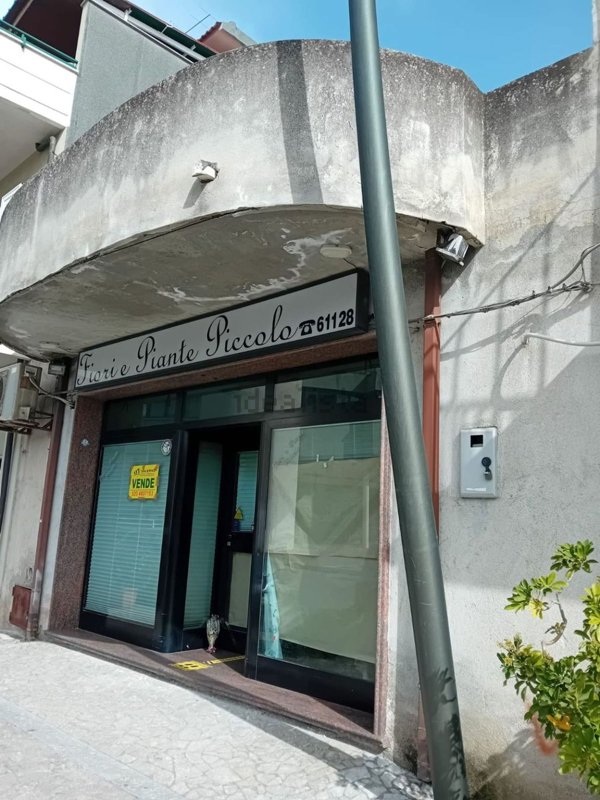 negozio in vendita a Bovalino