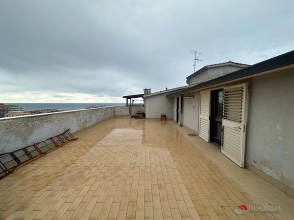 appartamento in vendita a Bova Marina