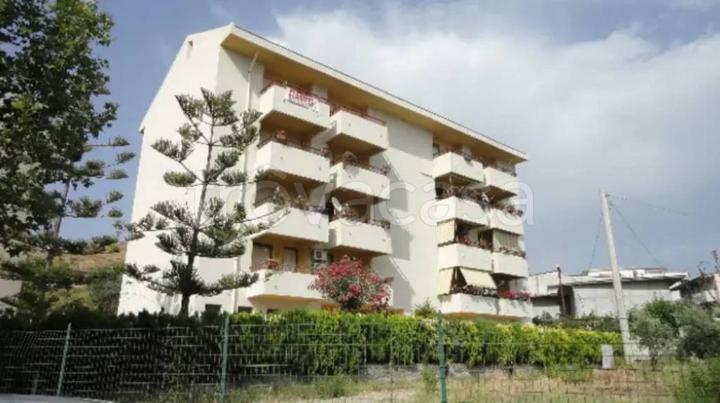 appartamento in vendita a Bova Marina