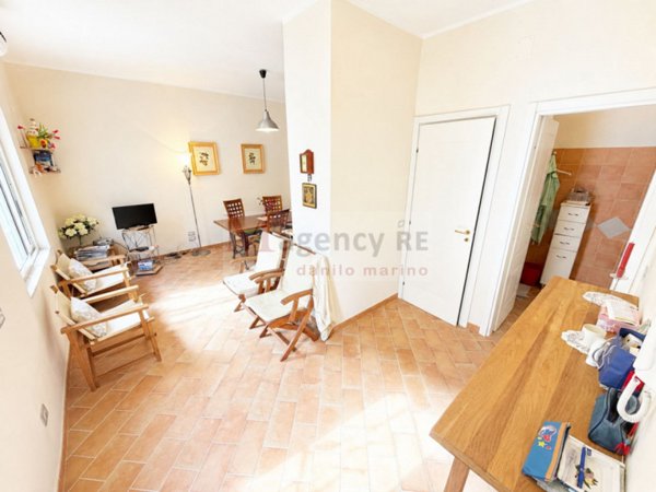 appartamento in vendita a Bova Marina in zona Centro