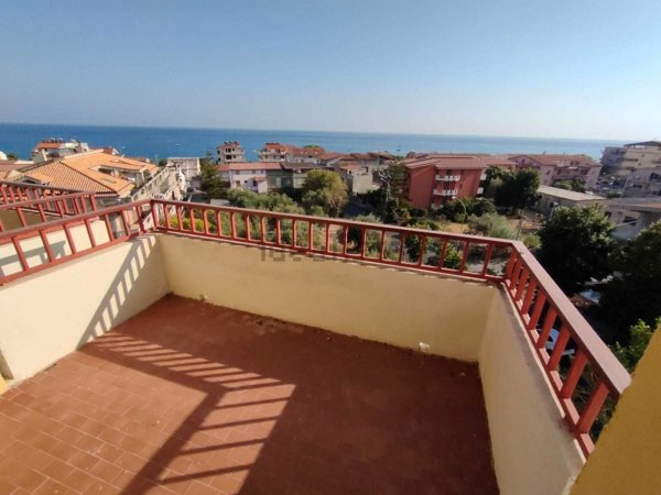 appartamento in vendita a Bova Marina in zona Fondo Vena