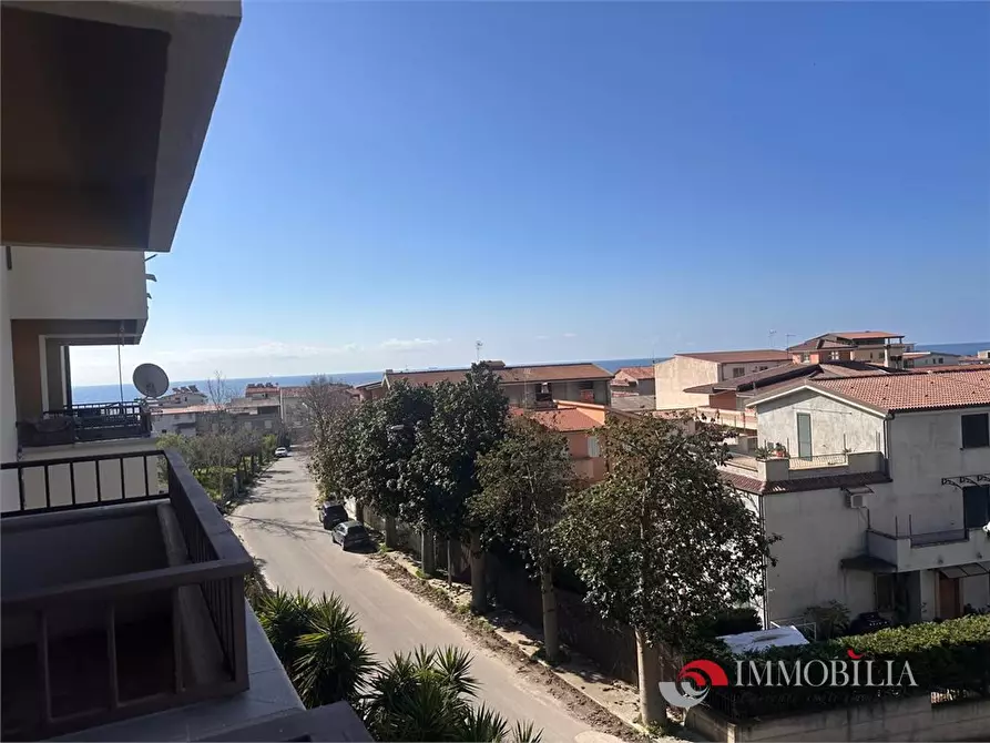 appartamento in vendita a Bova Marina in zona Borgo
