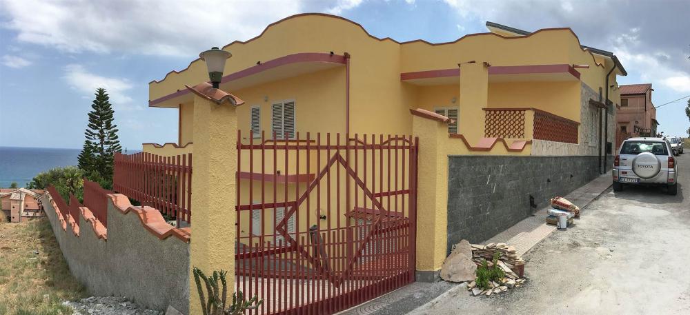 casa indipendente in vendita a Brancaleone