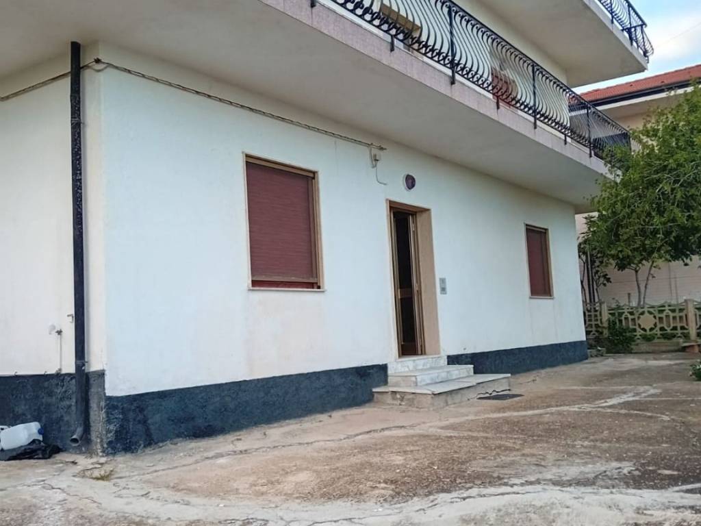 appartamento in vendita a Bruzzano Zeffirio