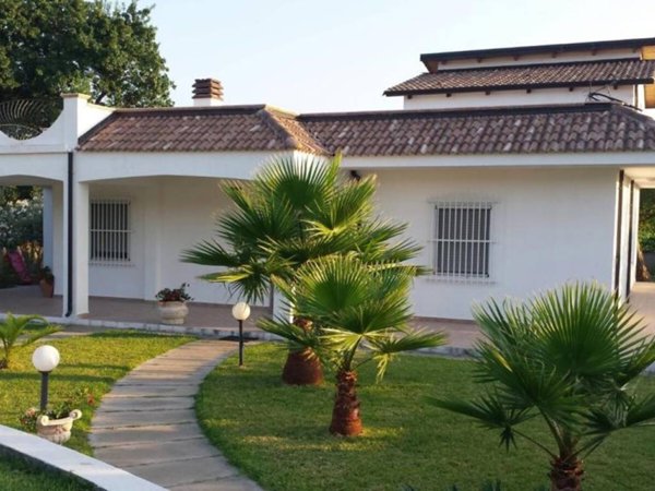 casa indipendente in vendita a Bruzzano Zeffirio