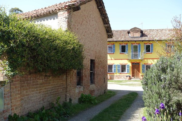 casa indipendente in vendita ad Agliano Terme