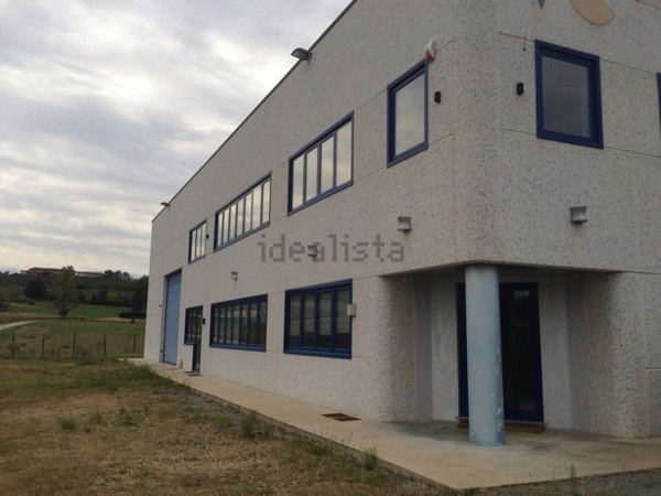 capannone in vendita ad Agliano Terme