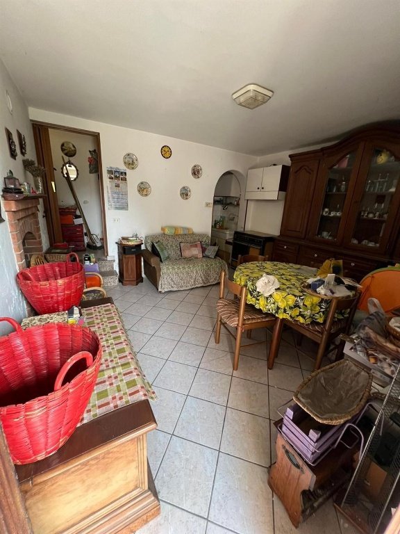 casa indipendente in vendita ad Agliano Terme