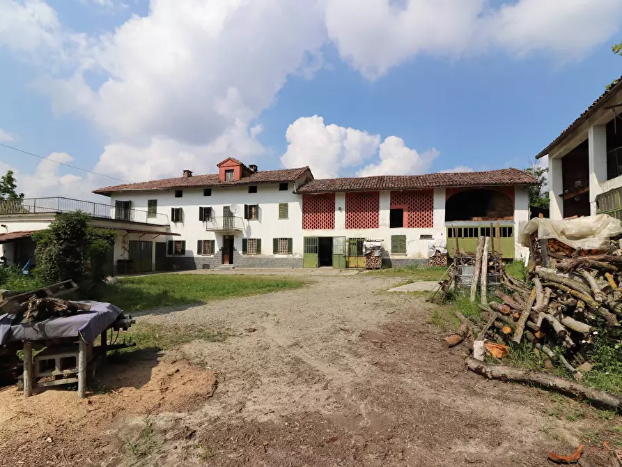 casa indipendente in vendita ad Agliano Terme in zona Bologna