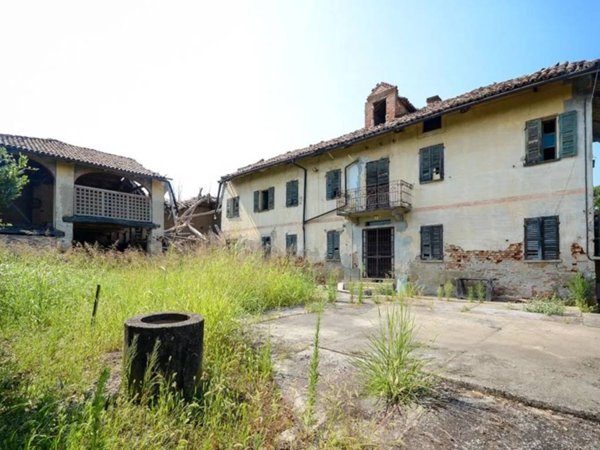 casa indipendente in vendita ad Agliano Terme