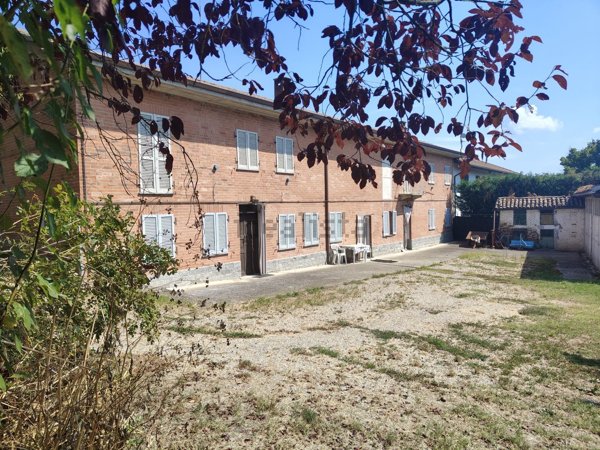 casale in vendita ad Agliano Terme