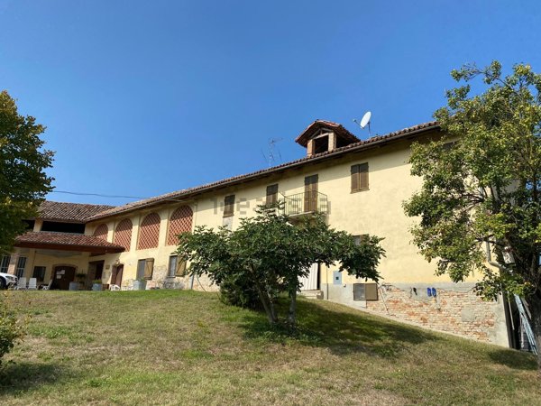 appartamento in vendita ad Agliano Terme