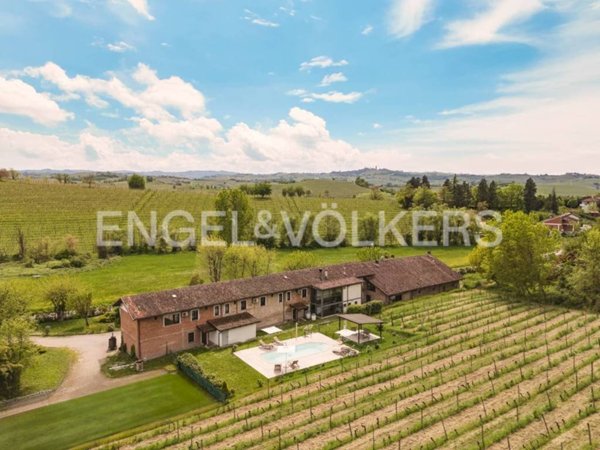 casale in vendita ad Agliano Terme in zona Dani