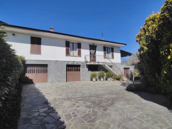 casale in vendita ad Agliano Terme