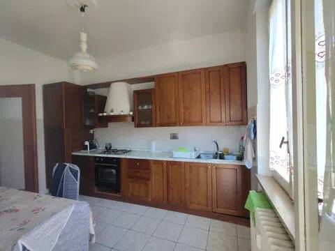 appartamento in vendita ad Agliano Terme in zona Agliano