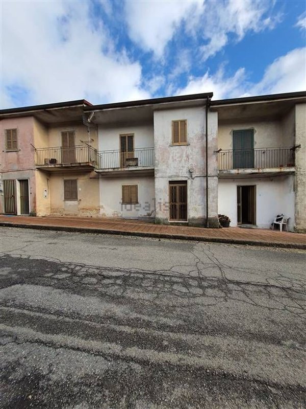 appartamento in vendita a Canolo in zona Canolo nuova