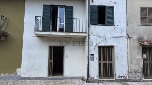 casa indipendente in vendita a Canolo