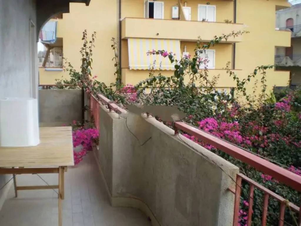 appartamento in vendita a Caulonia