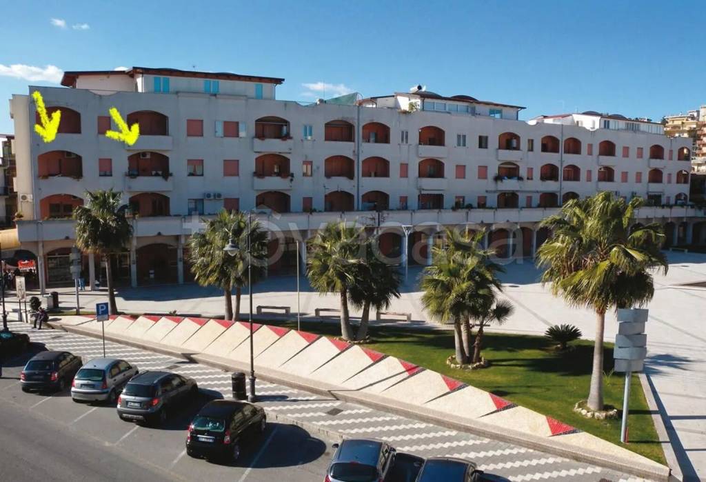 appartamento in vendita a Caulonia