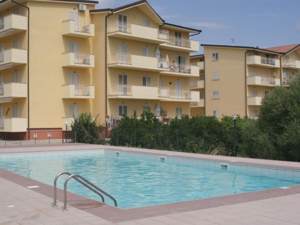 appartamento in vendita a Caulonia